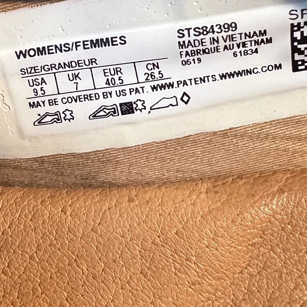 Sperry Women’s Burgundy Leather Loafers — Size 9.5 — Classic &‎ Comfortable